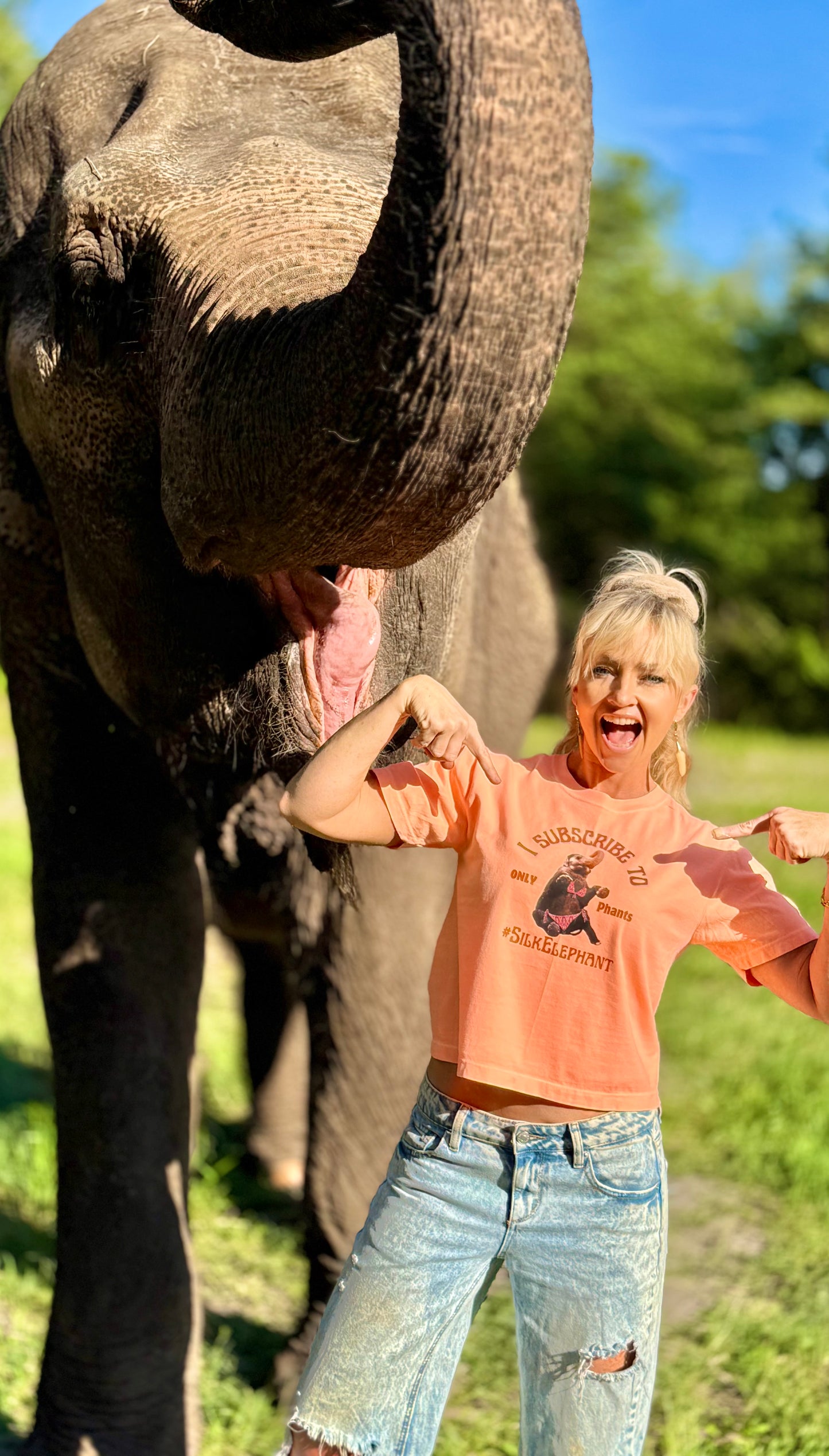 Womens “I subscribe to Only Phants”