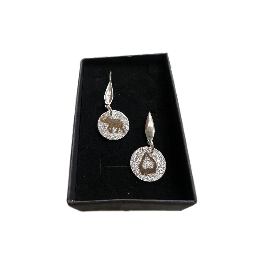 Sparkle Kiss Earrings